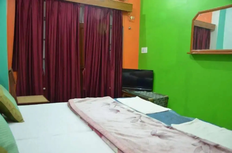 Puja Guest House
