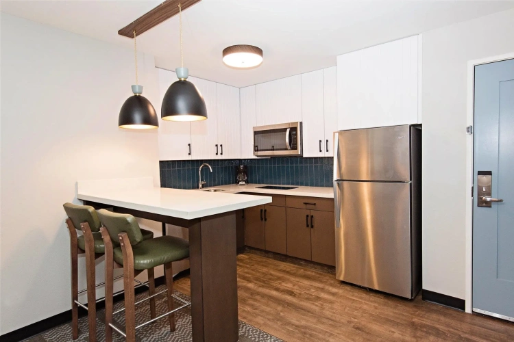 1 Bedroom Quadruple Suite