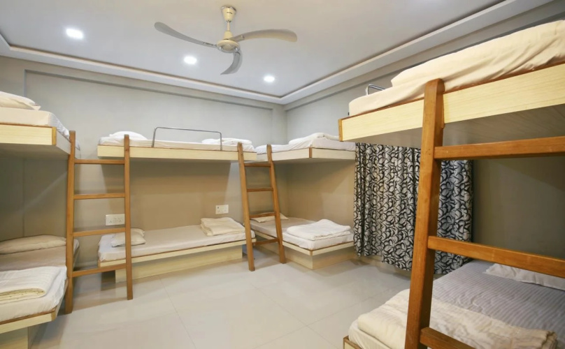 Hotel Girija