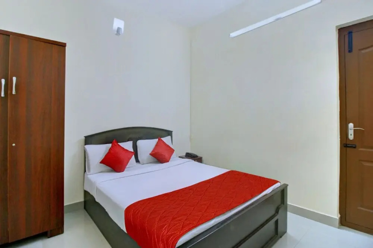 OYO Flagship 8661 Luxe Residency