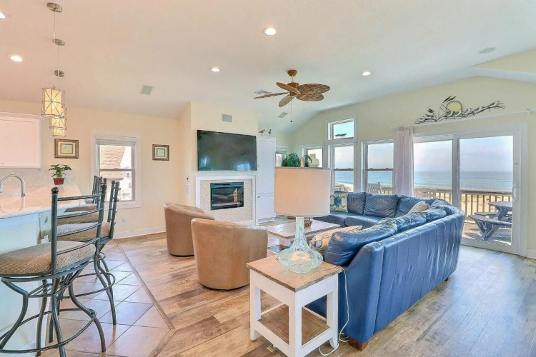 7076 JMJ Seascape Oceanfront