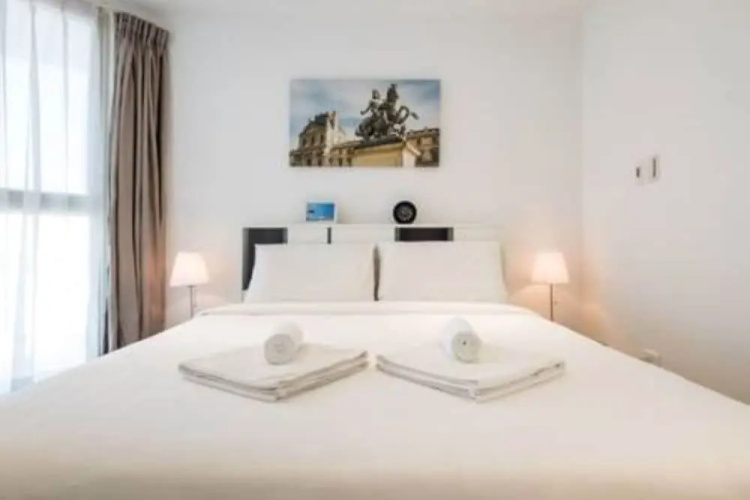 Bellavita Service Apartment