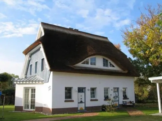 3 Bedrooms Cottage