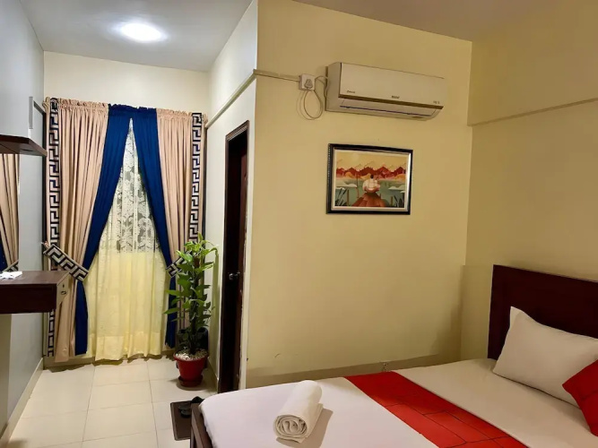 Hotel 7 DHA