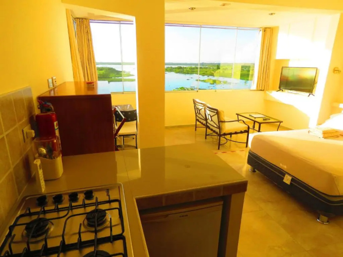 Boulevard 251 Riverside Apartments