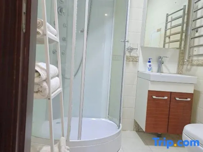 Central Ulaanbaatar 2BR | Walk to Main Square