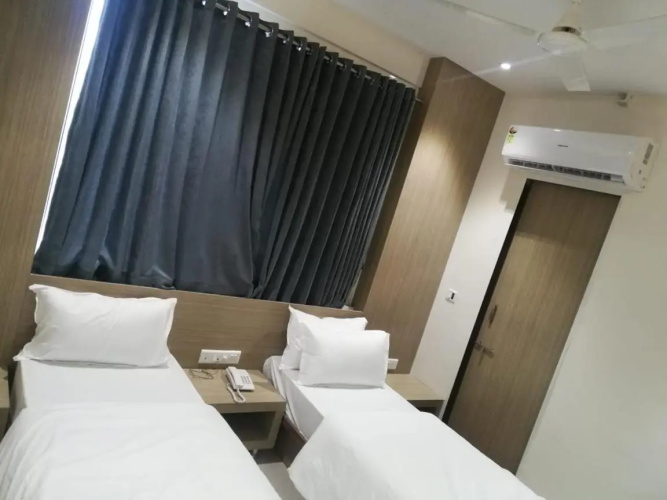 Hotel Satellite Inn