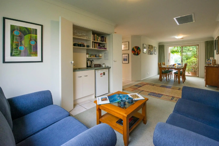 Standard Double room with street view