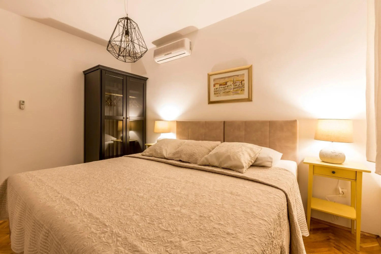 Split villa Dalmatica with private pool save15 percent on Split-villas com