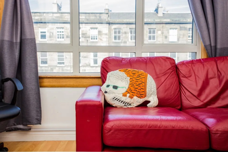 Two Bedroom Flat in Edinburgh