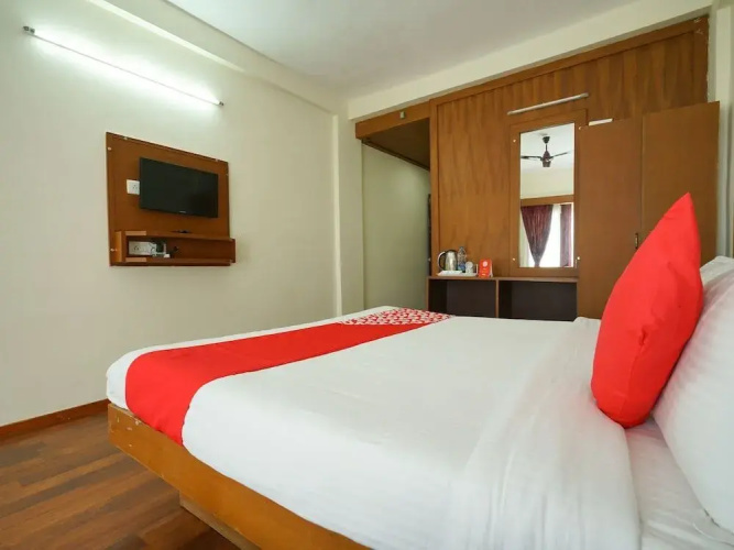 Heavenly Heights by OYO Rooms