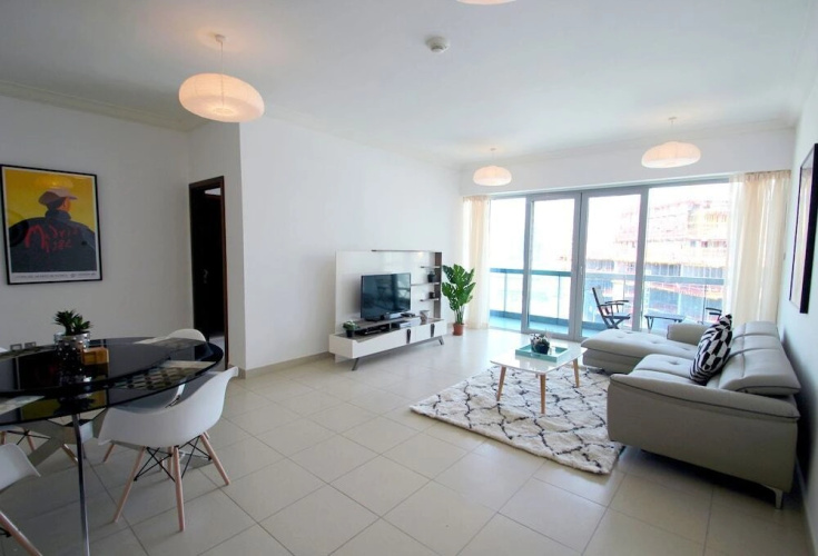 Spacious Two Bedroom in 8 Boulevard Walk