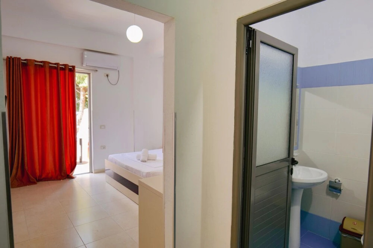 Hotel Argjiro