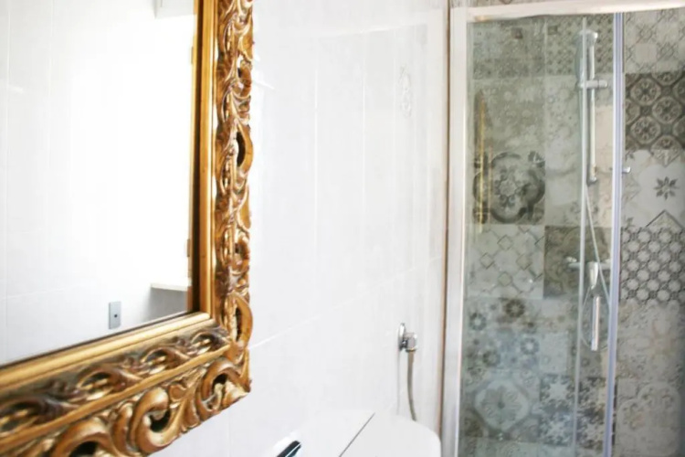 Le Rose Suite Apartments