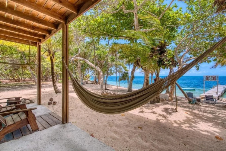 Camp Bay Lodge