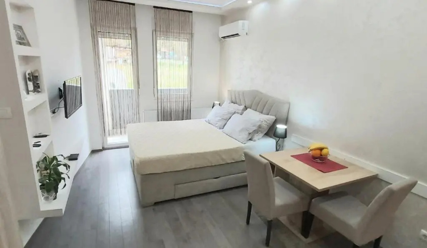 Apartments Višnja