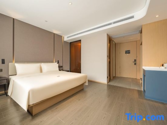 Standard Double room with view