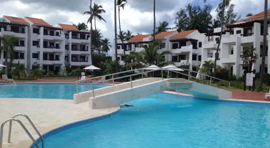 Stanza Mare 2 Bedroom Beachfront Condo
