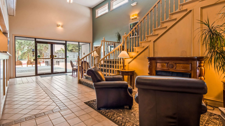 Best Western Inn at the RogueOver view