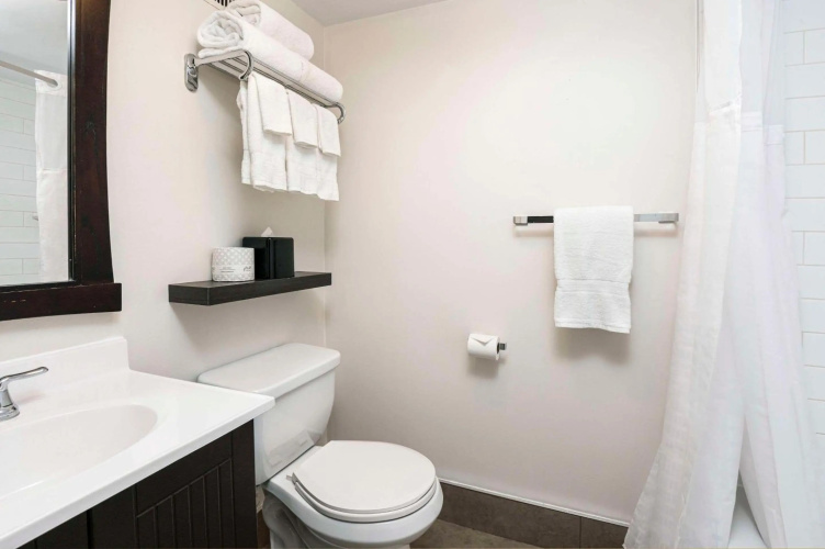 Quality Inn & Conference Centre Kingston Central photo 12