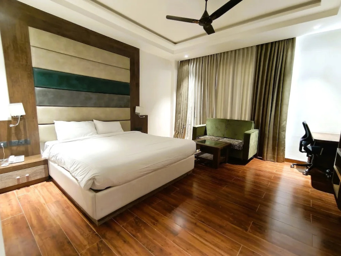 Jewels Resorts