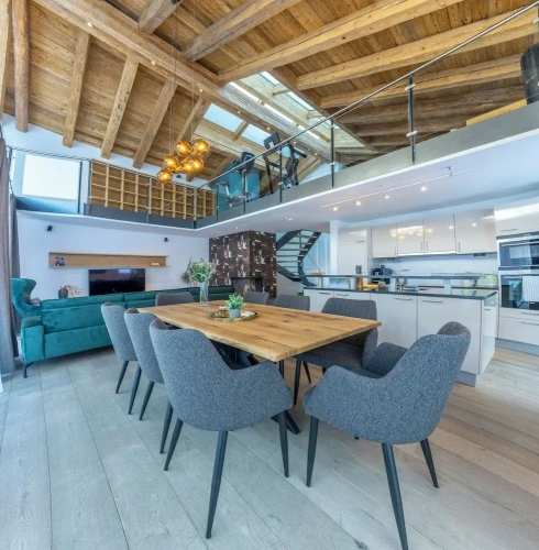 4 Bedrooms Premium Penthouse room