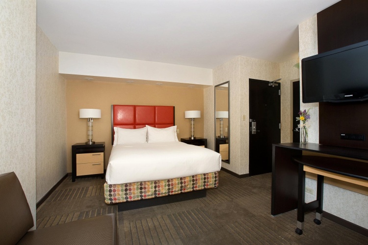 Standard Double room with city view