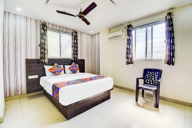 Fabhotel Galaxy Inn I