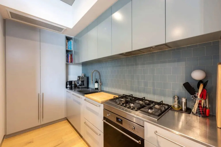 Brunswick Retreat! 5th Floor 1-bed Unit w Parking