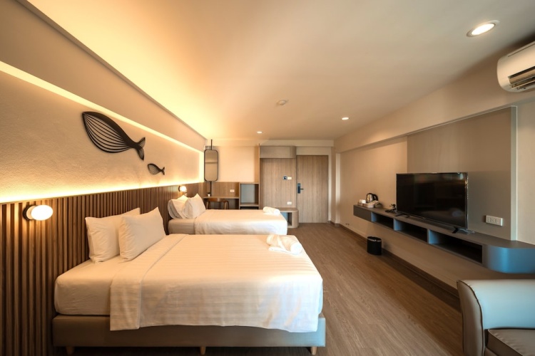 Deluxe Twin room with balcony