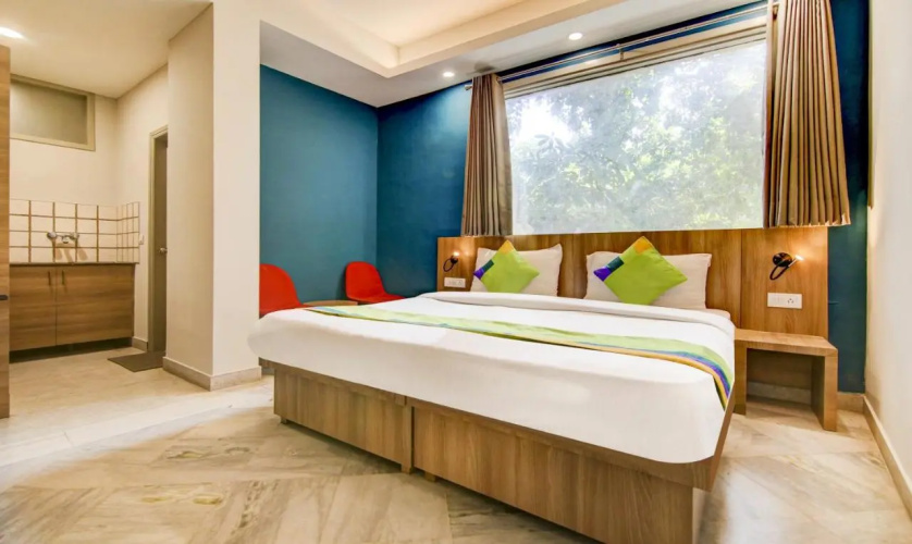 Treebo Mall View Dlf Phase Ii