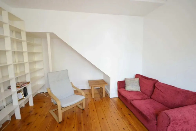 2 Bedroom Home in Gloucester Road