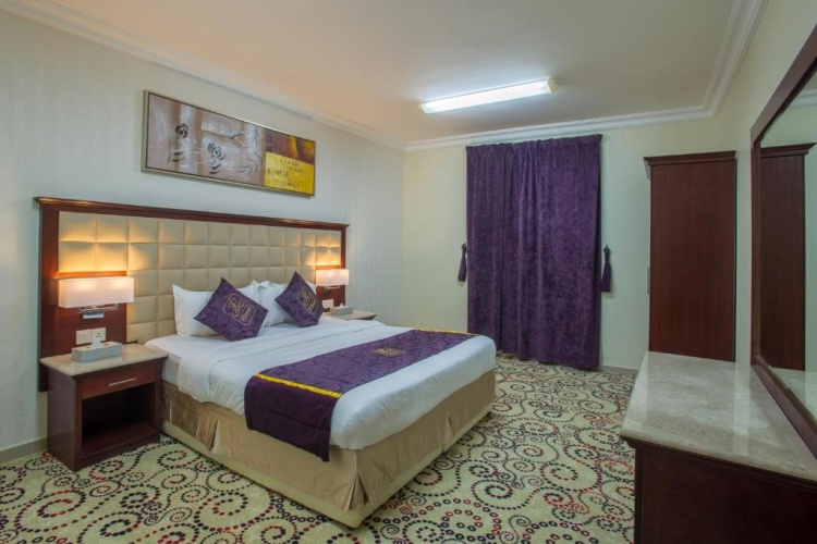 Deluxe Suite