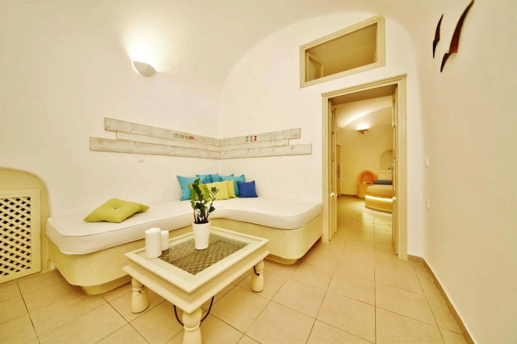 Chroma Suites