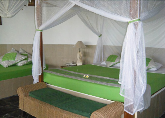 Coconuts Beach Resort