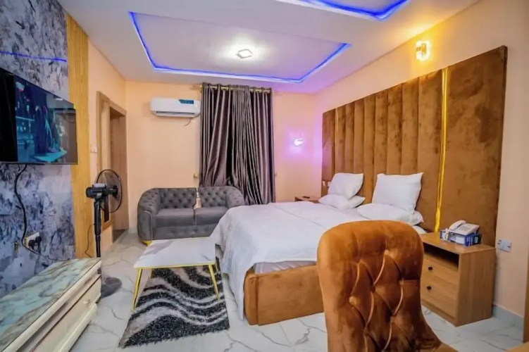 Trophy Hotel LTD