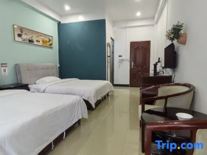 2 Bedrooms Comfort room