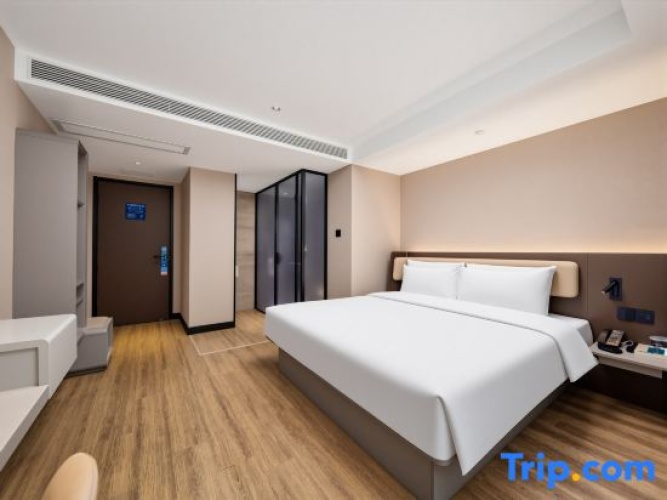 Standard Double room with courtyard view