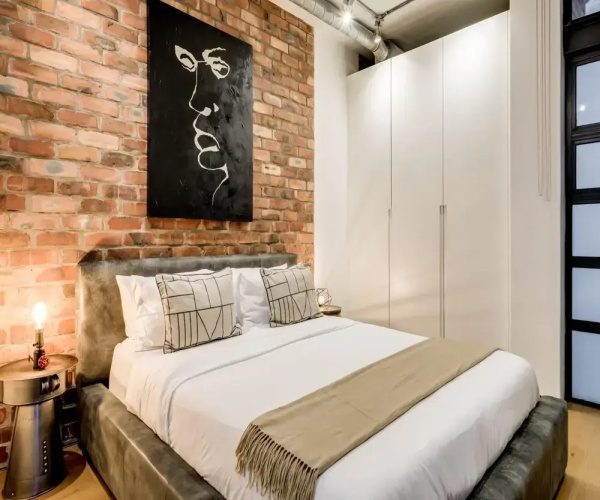 702 Metropolitan in Cape Town