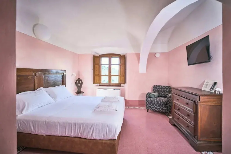 Sant'Anna in Camprena Agriturismo