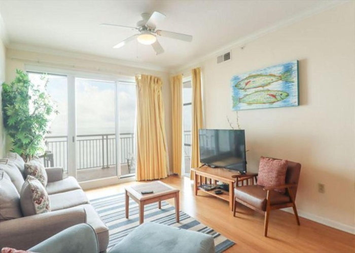 3 Bedrooms Apartment
