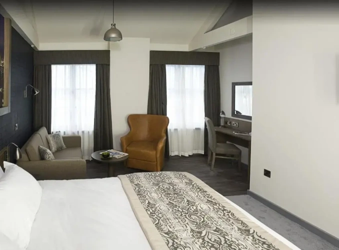 Deluxe Suite