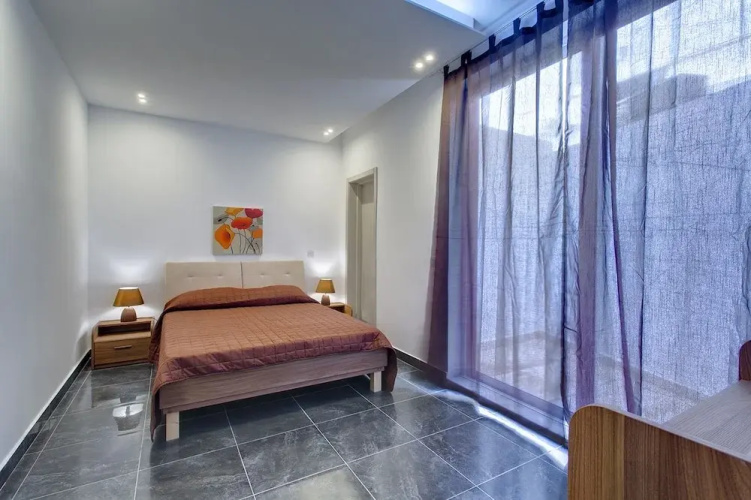 Luxury Apt Prime Location, Sliema