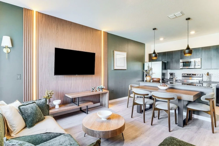 3 Bedrooms Apartment