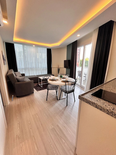 Hadrians Tower Apart Otel