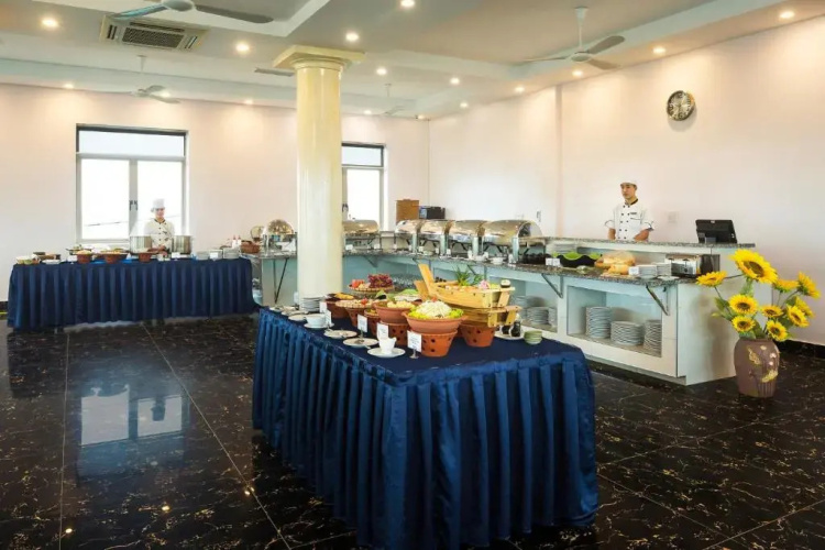 Giang Son Hotel