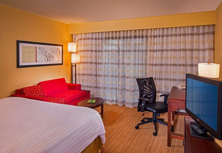 Courtyard by Marriott Richmond Northwest