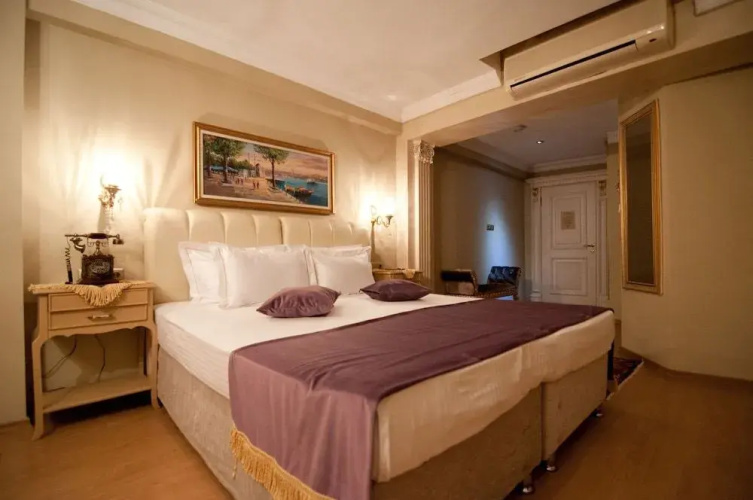 Blue Tuana Suite