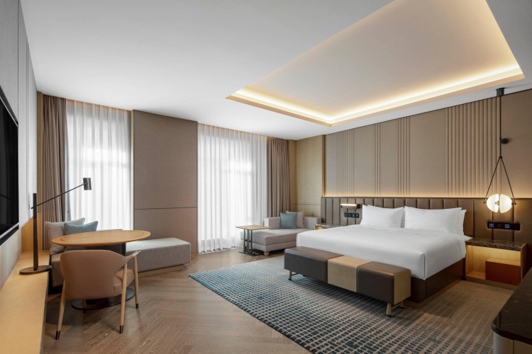 1 Bedroom Executive Double Club Suite