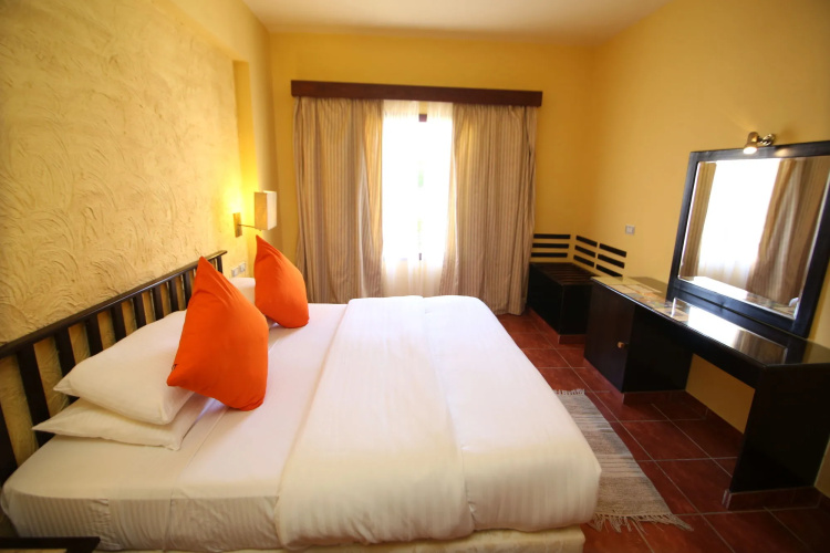 Tamra Beach Resort